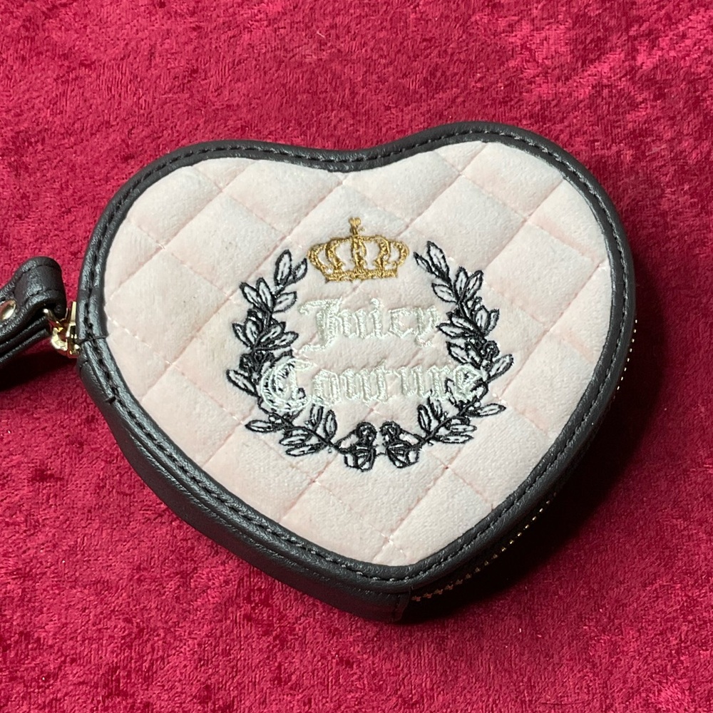 Juicy Couture Royal Heart Shaped Wristlet Wallet, pink & chocolate, EUC, Y2K - Picture 1 of 5
